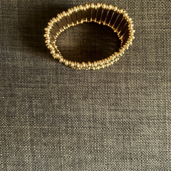 NWOT Stretch Cuff Bracelet - Picture 3 of 4